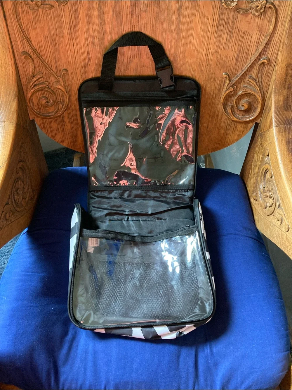 thirty-one Black & White Brushstroke Cosmetic/Train Case